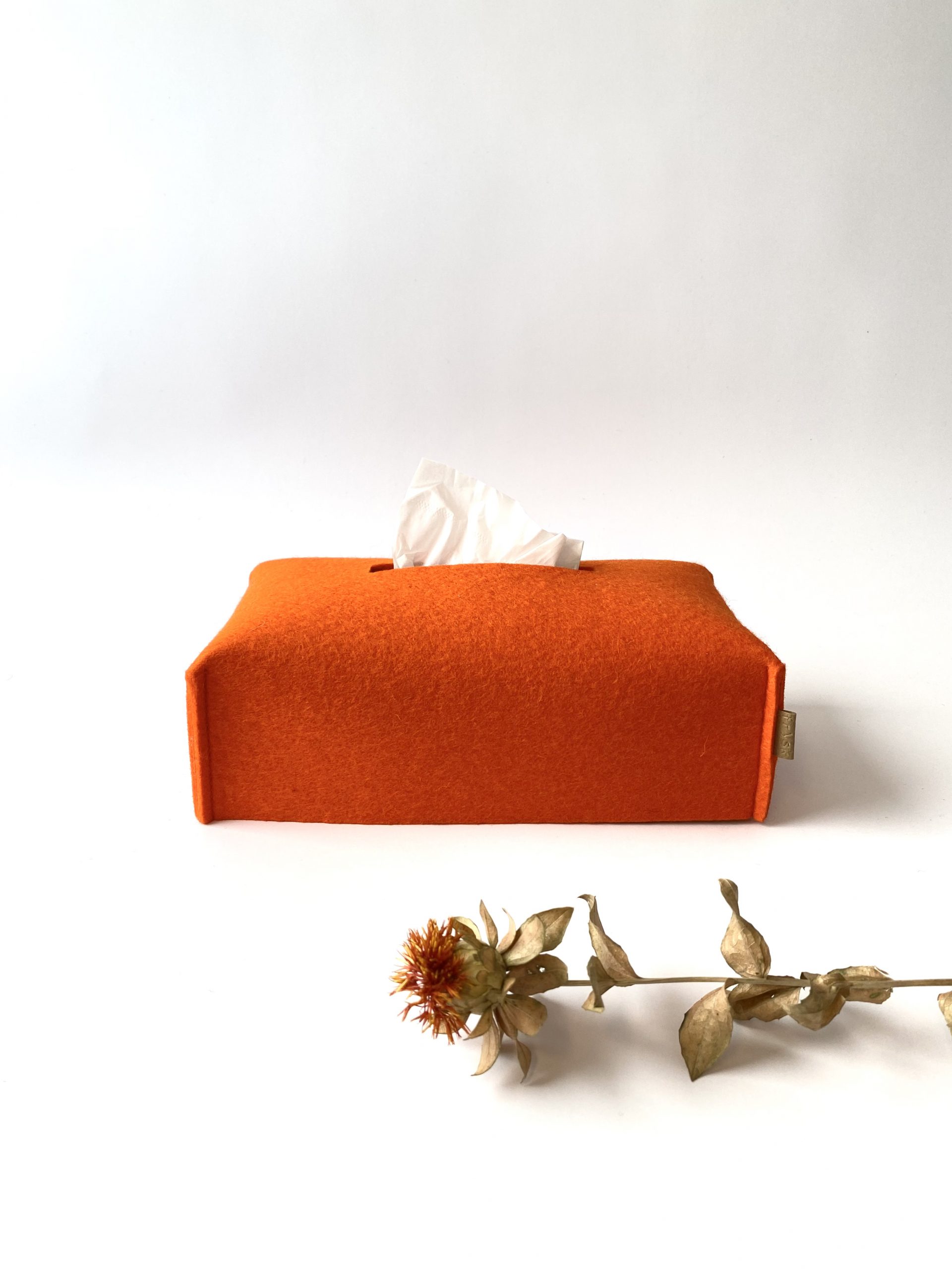 fryskfilt_leafste_tissuebox_tissueboxcover_wolvilt_vilt_handgemaakt_kleuren_hippe_03 Tissuebox-cover LEAFSTE - Afbeelding 1
